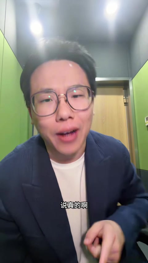 爱游戏官网下载入口-解说：巴雷特绝杀让人想起小卡 猛龙全队都能打&amp;主场篮筐有玄学